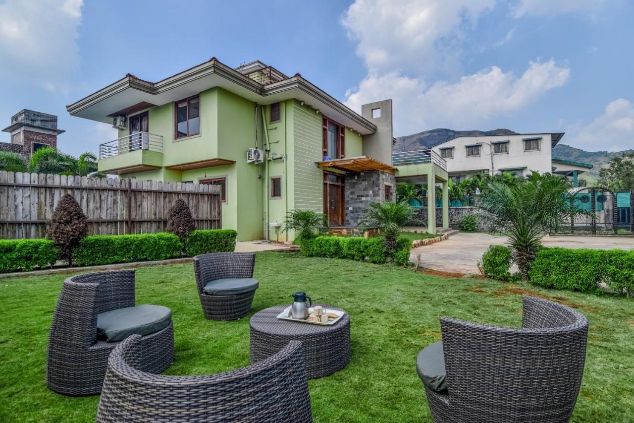 Lifeline Villas - Luxurious Taraangan 4 Mountain View Villa With Biggest Pool And Huge Open Area โลนาวาลา ภายนอก รูปภาพ